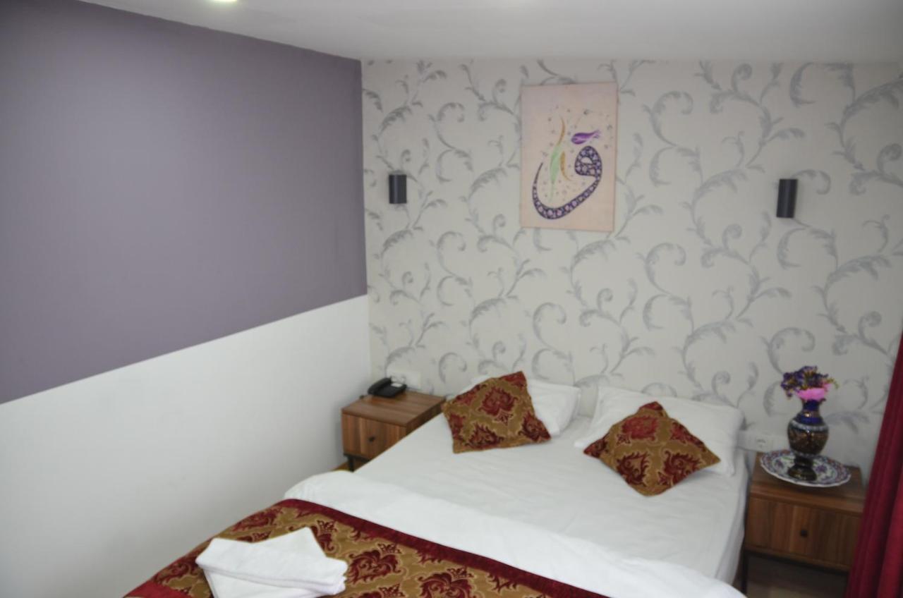 The Reina Hotel Istanboel Buitenkant foto